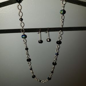 Necklace and earrings set